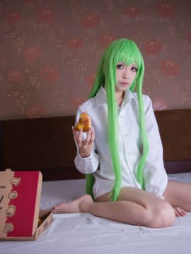 Coser QingQing (青青子w) [bcy.net 3768] (2017-02-04)_[Code Geass 反叛的鲁路修]{C.C.}[20131113][BCY 115-21357] 004