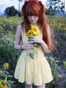 [SailorMappy] Asuka (Evangelion)_46：asuka_langley_soryu_cosplay_yellow_sunflowers_by_sailormappy_d6m2dq9