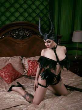 Kalinka Fox - Maleficent_05_Kalinka_Fox_Maleficent_21