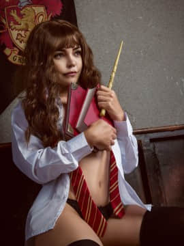 [Kalinka Fox] Hermione Granger_02_2