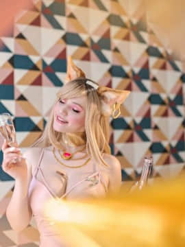 [Lada Lyumos] Prestige KDA Ahri_07：ahri_bday_ph06_2