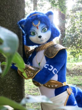 [Ayano Harumaki]  Krystal from Star Fox_0797_Ayano_Visits_Horse_Farm_and_Inari_Shrine_Cosplay.Ayano.Komorebi.02