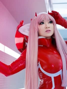 [Yaya Han] Zero-Two (Darling in the Franxx)_07_Anime_Expo_Los_Angeles_Convention_Yaya_Han_Cosplay_Judge_zerotwo_japan3