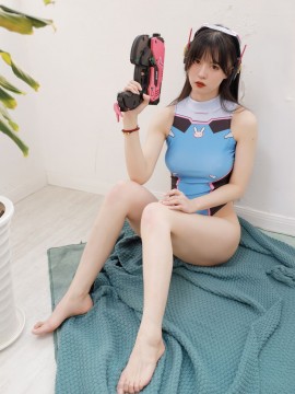 [桃香子]《守望先锋》(D.va Swimsuit)_13_36B6D249_79C7_4471_BB70_80A82AE0BA15