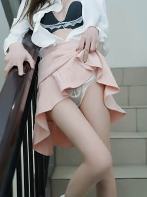 XIUREN No.3046: Zhou Yuxi (周于希Sandy)_XIUREN-No.3046-Zhou-Yuxi-Sandy-065