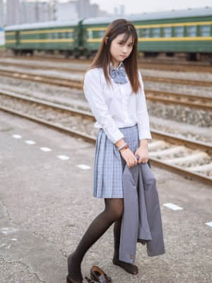 Kagami 镜酱 - 私奔 制服_024