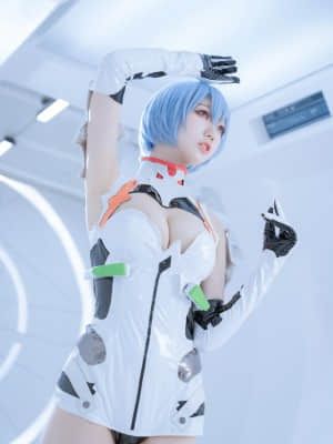 周叽是可爱兔兔 Vol.005 绫波丽 白战_Coser_Vol.005_MrCong.com_012