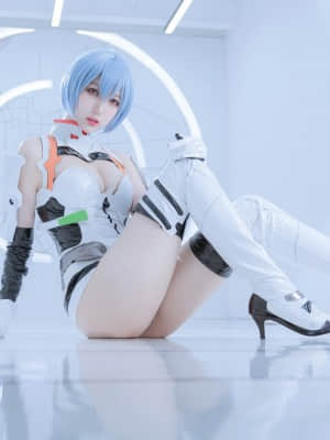 周叽是可爱兔兔 Vol.005 绫波丽 白战_Coser_Vol.005_MrCong.com_002