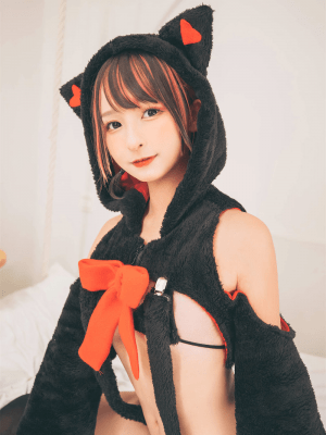 神楽板真冬 NO.072《白黒の猫》(絶対企画)+2V_白黒の猫_150