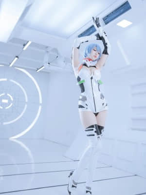 Coser@周叽是可爱兔兔 Vol.005 绫波丽 白战_Coser-Vol.005--MrCong.com-016