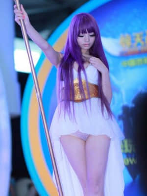 Athena sexy cosplay - Chinajoy event 2012 (Li-Ling Angel Baby)_018_486493_259232310860338_1504754071_n