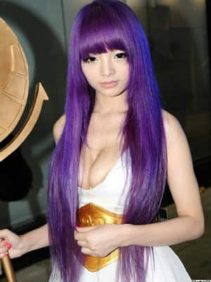 Athena sexy cosplay - Chinajoy event 2012 (Li-Ling Angel Baby)_073_580751_259232210860348_1385053019_n