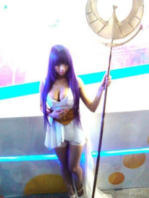 Athena sexy cosplay - Chinajoy event 2012 (Li-Ling Angel Baby)_039_762fc0c3gw1dvbp9c4a56j