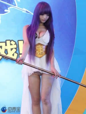 Athena sexy cosplay - Chinajoy event 2012 (Li-Ling Angel Baby)_013_378257_259230067527229_792302541_n