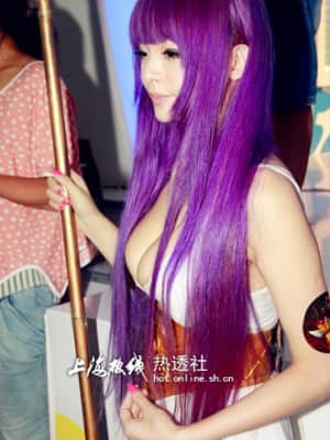 Athena sexy cosplay - Chinajoy event 2012 (Li-Ling Angel Baby)_064_7948_259232167527019_1186191066_n