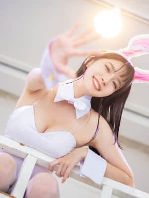 [BLUECAKE] Ahrin 이아린 - White & Black Bunny_055