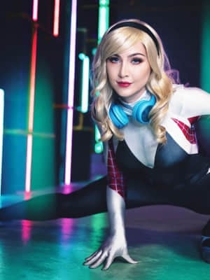 Luxlo - Spider Gwen_07_Luxlo_Spider_Gwen_7