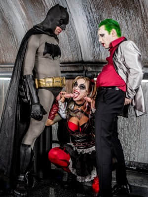 Suicide Squad XXX (Pictures)_sc5 (114)