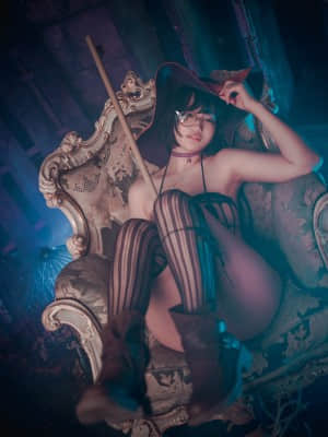 DJAWA Photo – Mimmi (밈미): “Witch’s Witchcraft”_DJAWA-Photo-Mimmi-Witchs-Witchcraft-034