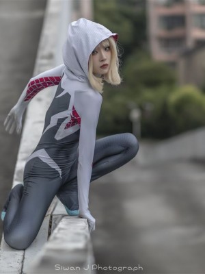 糕糕兽 - spider gwen_45：d3gzLnNpbmFpbWcuY24vbGFyZ2UvOTA3ZGVlOGFneTFnazYybjR5ZDhnajI1Nm8zZ2dxdjUuanBn0.jfif