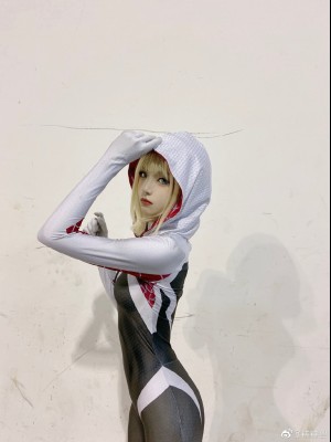 糕糕兽 - spider gwen_07：bd3adc19gy1gjcjz37mvnj21o0280npd