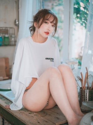 DJAWA Photo – Son Ye-Eun (손예은): “Holidays in Eden”_DJAWA-Photo-Son-Ye-Eun-Holidays-in-Eden-038