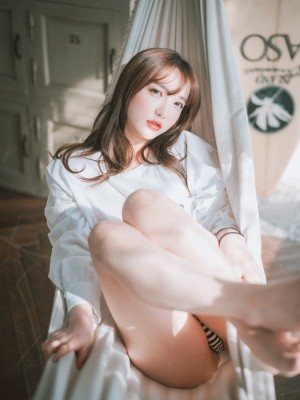 DJAWA Photo – Son Ye-Eun (손예은): “Holidays in Eden”_DJAWA-Photo-Son-Ye-Eun-Holidays-in-Eden-008