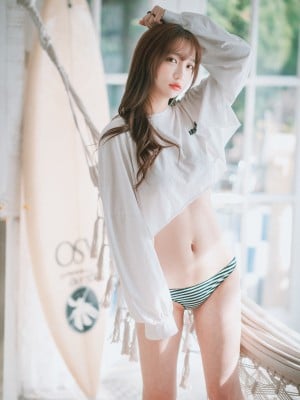 DJAWA Photo – Son Ye-Eun (손예은): “Holidays in Eden”_DJAWA-Photo-Son-Ye-Eun-Holidays-in-Eden-002