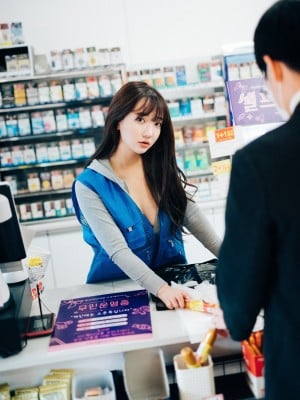 [Loozy] Son Ye-Eun - Convenience Store Part Timer_67