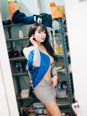 [Loozy] Son Ye-Eun - Convenience Store Part Timer_S13