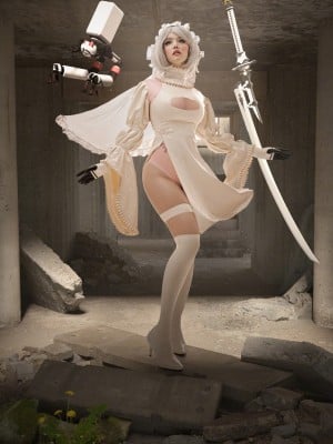 Lada Lyumos - 2B White Wedding