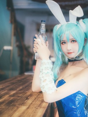 三度_69 NO.67 琴女兔女郎 LOL Sona Buvelle Bunny Girl_34_www.8kcosplay.com34