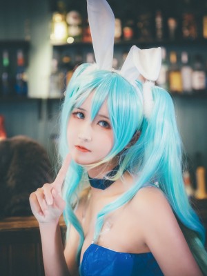 三度_69 NO.67 琴女兔女郎 LOL Sona Buvelle Bunny Girl_24_www.8kcosplay.com24