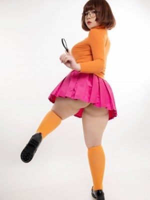 UyUy - Velma_01