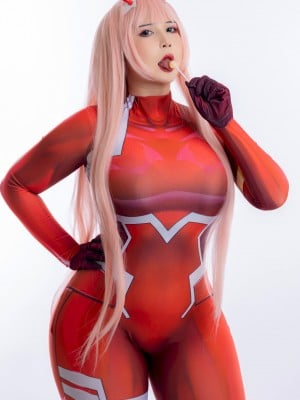 UyUy - Zero Two