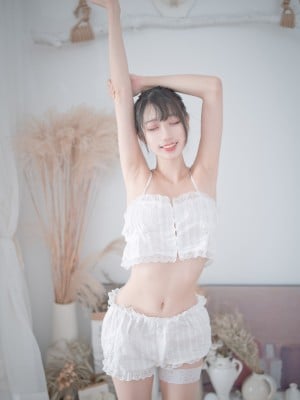 周叽是可爱兔兔 Vol.015 白色睡衣_368_374 (T.ME-COSPLAYSETS)