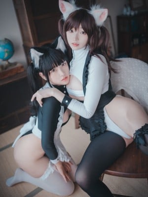 DJAWA Photo - Bambi (밤비) & Sonson (손손) - Maid Mansion W_DJAWA-Photo-Bambi-and-Sonson-Maid-Mansion-W-MrCong.com-110