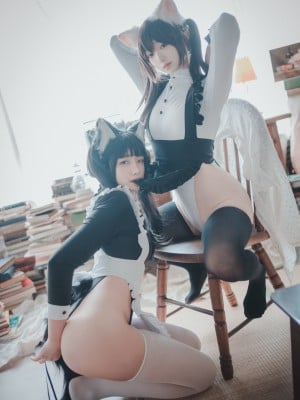 DJAWA Photo - Bambi (밤비) & Sonson (손손) - Maid Mansion W_DJAWA-Photo-Bambi-and-Sonson-Maid-Mansion-W-MrCong.com-051