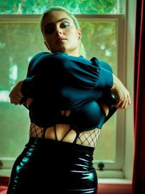 STEFANIA FERRARIO_stefania-governess-8-GvnAKli3