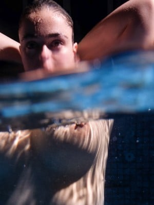 STEFANIA FERRARIO_stefania-nightswimming-33-UESgYFMN