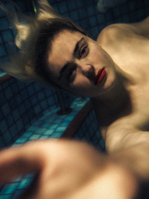 STEFANIA FERRARIO_stefania-nightswimming-25-zwRuqCUd