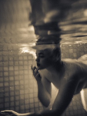 STEFANIA FERRARIO_stefania-nightswimming-50-xlCTksLf