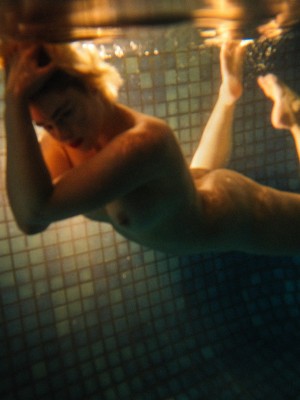 STEFANIA FERRARIO_stefania-nightswimming-52-XHC7Lqac