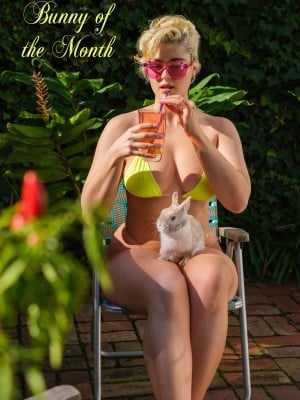 STEFANIA FERRARIO_stefania-neon-bikini-1-A2BeCgSA