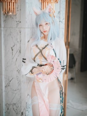 DJAWA- Bambi (밤비) - Le Chat Porte un Qípáo_DJAWA-Photo-Bambi-Le-Chat-Porte-un-Qipao-MrCong.com-004