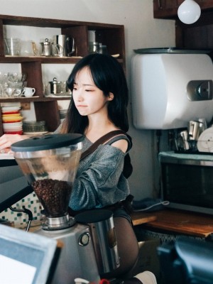 [Loozy] Bambi (밤비) - Cafe Alba_Loozy-Bambi-Cafe-Alba-MrCong.com-020