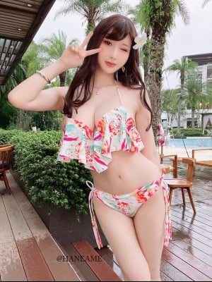 HaneAme - Original Flower Swimsuit_timelinecleaner-selfie_07