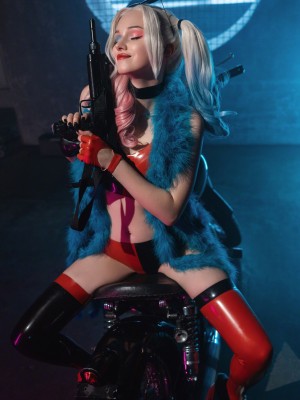 Shirogane -  Harley Quinn latex_11