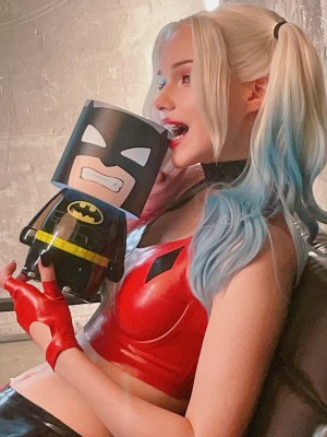 Shirogane -  Harley Quinn latex_76