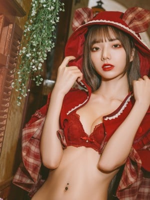 啾啾小公主_Red Riding Hood Seducing the Wolf (P)_啾啾小公主_Red Riding Hood Seducing the Wolf_Allasiangirls.net (35)